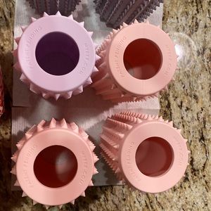 Spiked 1L (32oz) Bkr sleeves in Tutu (ballet pink) or Lala (a pastel lavender)